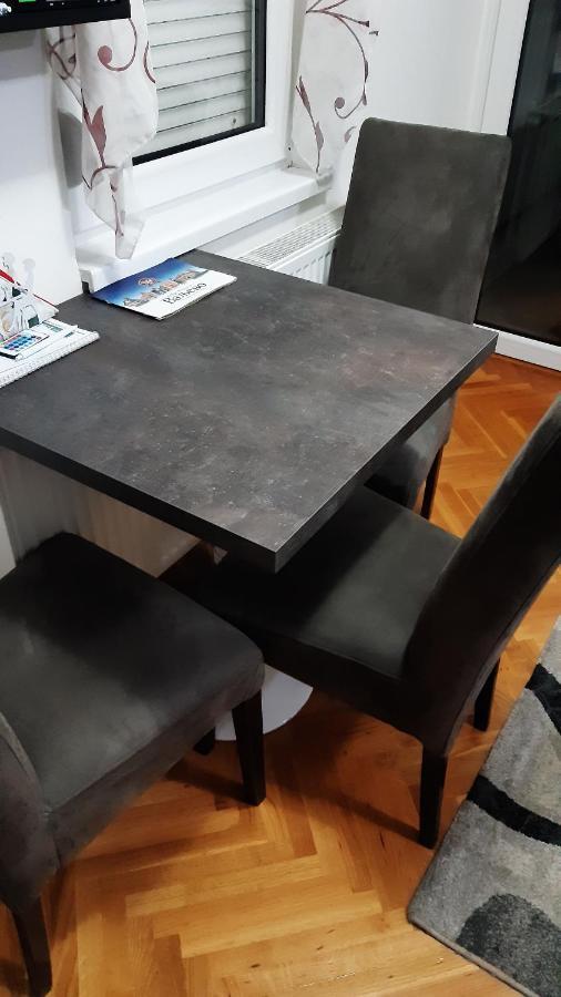 Apartman Luna Valjevo Buitenkant foto