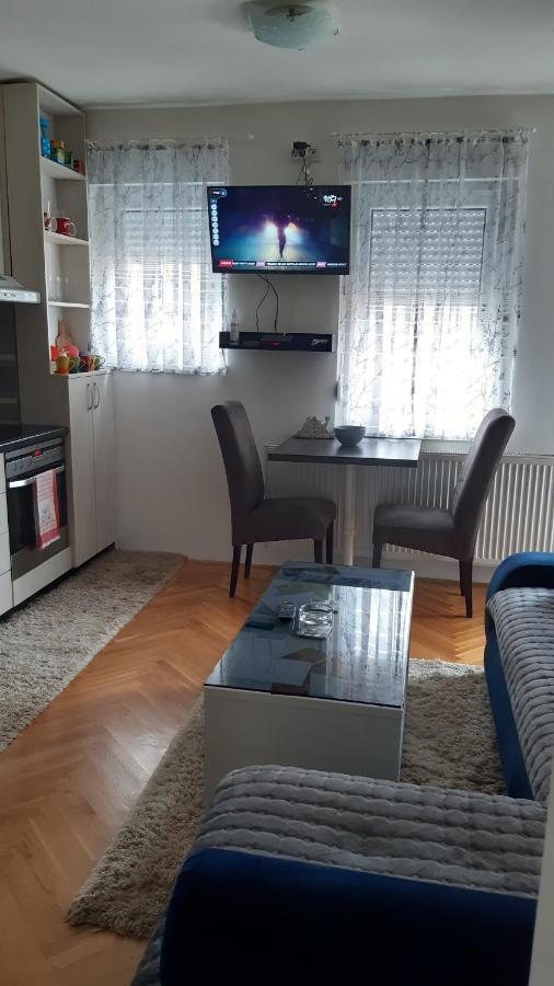 Apartman Luna Appartement Valjevo Buitenkant foto