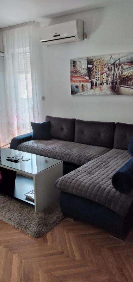 Apartman Luna Appartement Valjevo Buitenkant foto