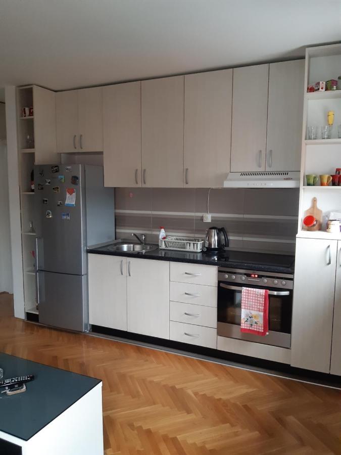 Apartman Luna Appartement Valjevo Buitenkant foto